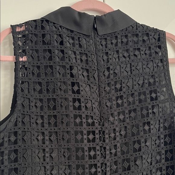 Black Sleeveless Lace Embroidered Blouse, Size M - Picture 6 of 7